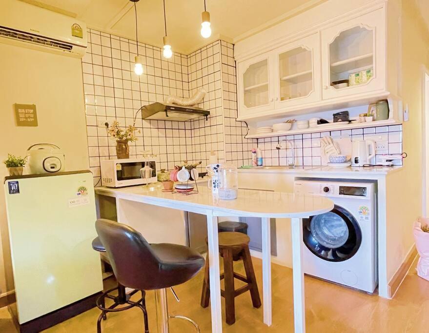 913 Good View &2 Minutes Walk To One Nimman Maya Apartment